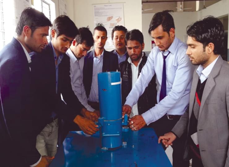 Glocal School of Science & Technology Saharanpur Labs and Library photo 3